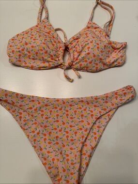Dippin' Daisy's by Anthropology Pink Lemon Orange Print Bikini set.